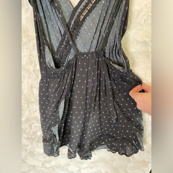 Free People Intimately Women's One Of These Days Romper Small Ruffle Black Print - Picture 14 of 14